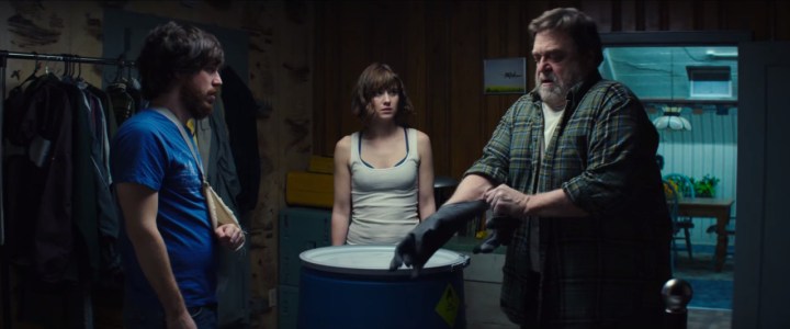 10cloverfieldlane_01